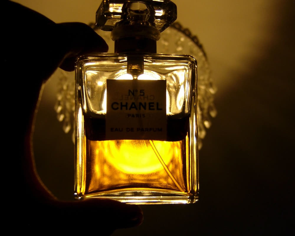 3578808647_dbbb164925_h1000 市面上常見的香味添加物有哪些? 為什麼天然的精油無可取代?