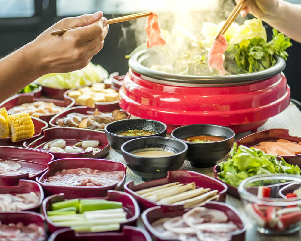 enjoy-eating-shabu-shabu-sukiyaki-hot-pot-japanese-restaurant1000 熱氣騰騰的美味，小心"趁熱吃"的代價