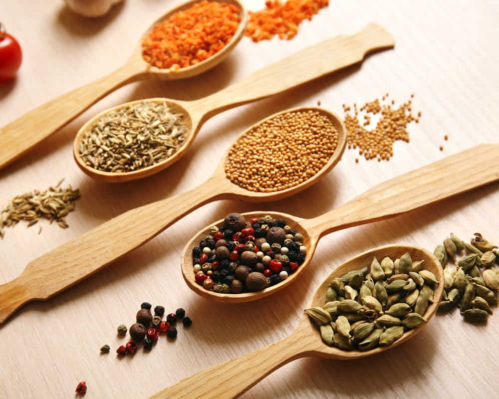 variety-spices-spoons-kitchen-table1000800 大腦不但越用越靈光,還決定著你的人格