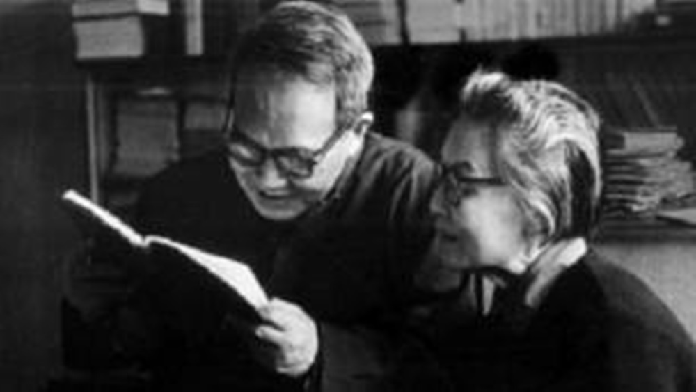 140217142917_qianzhongshu_yangjiang_304x171_xinhua_nocredit_BBC1000 格局大的女人,淡定從容福氣一生