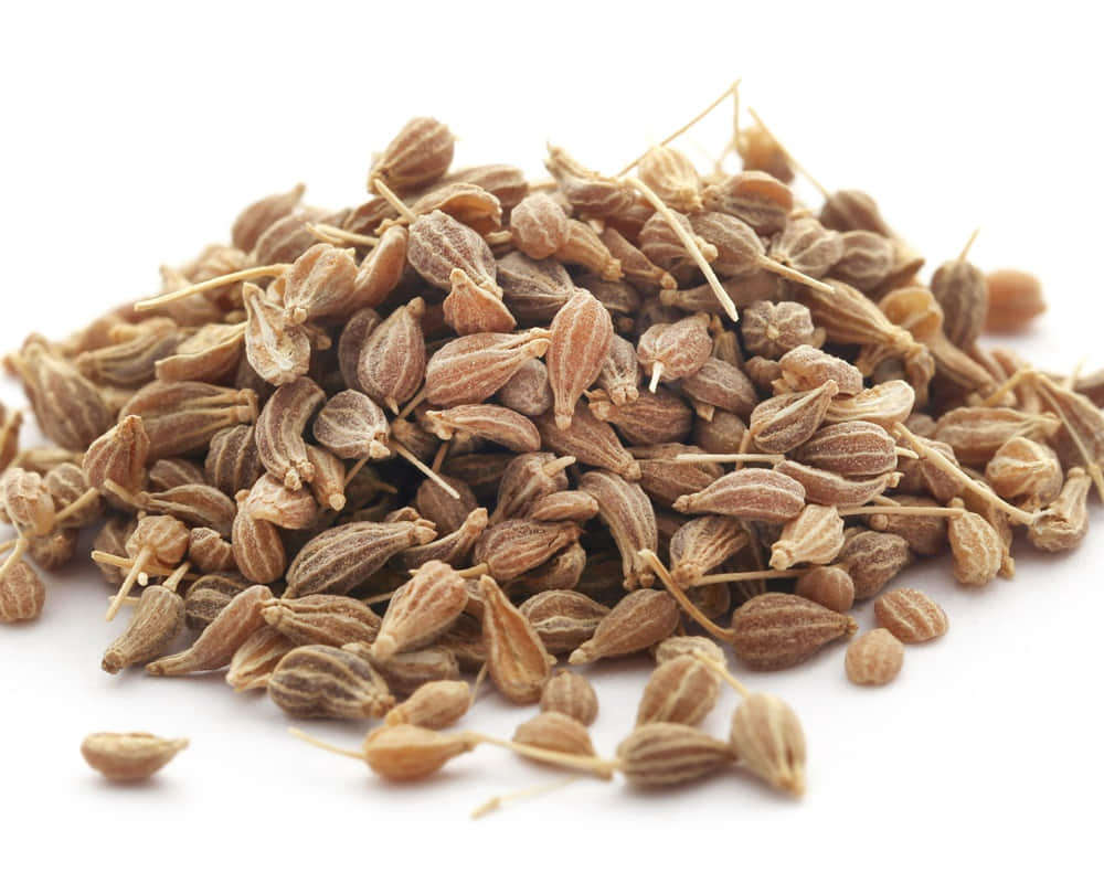 anise-seeds-isolated-white-background_1000800 大茴香精油功效百科