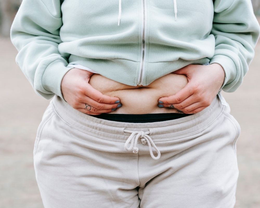 瘦不下來不是你的錯！更年期+壓力+失眠聯手綁架你的腰圍，3招破解『內臟脂肪陷阱』